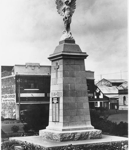 Feilding War Memorial, c. 1925