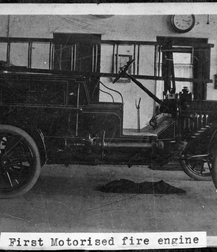 First Motorised Fire Engine