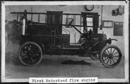 First Motorised Fire Engine