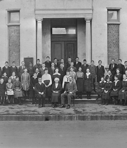 Feilding Technical School pupils 1918