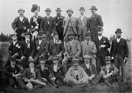 Boxing Day sports committee 1900 : 27-6