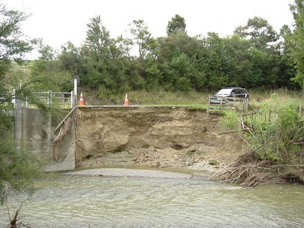 Flood 2004 - Resource cover image