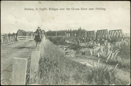 Railway and Traffic Bridges over the Oroua River near Feilding Railway and Traffic Bridges over the Oroua River near Feilding