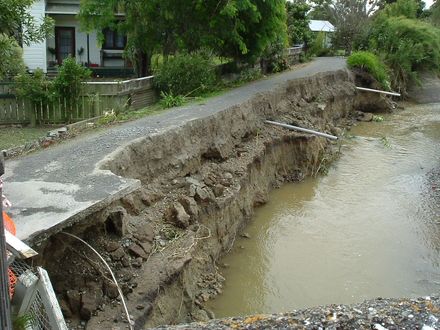 Flood 2004 - Resource cover image