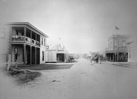 Manchester Street - (looking north) : 114/11