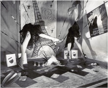 Cobbes' of Feilding display & advertising work by Peter Pitman Cobbes' of Feilding display & advertising work by Peter Pitman