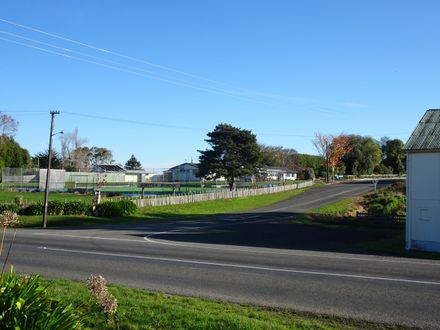 Kiwitea School