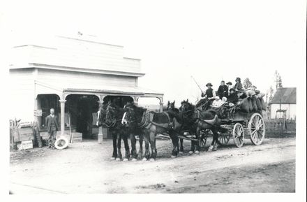 Family travelling by horse and Cart - Resource cover image