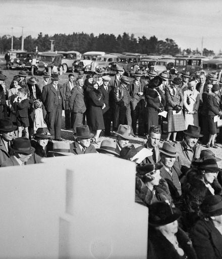 Unveiling the Mt Stewart Centennial Memorial, c. 1940
