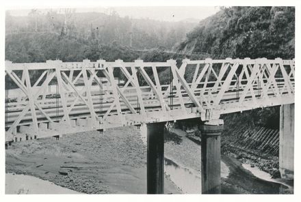 Apiti Bridge - Resource cover image