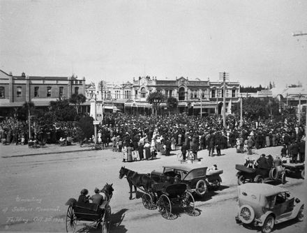 Unveiling of the Soldiers Memorial, c. 1923