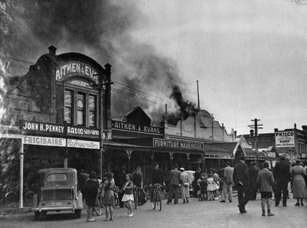 Wackrill and Maguire's fire - 1937