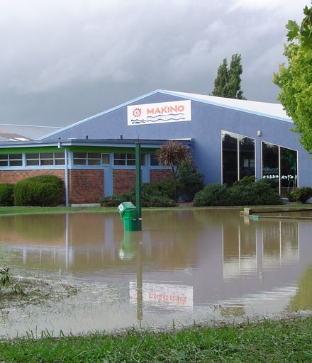 Flood 2004 - Makino Aquatic Centre