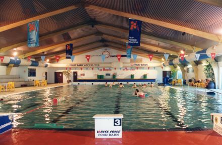 Indoor Pool - Makino