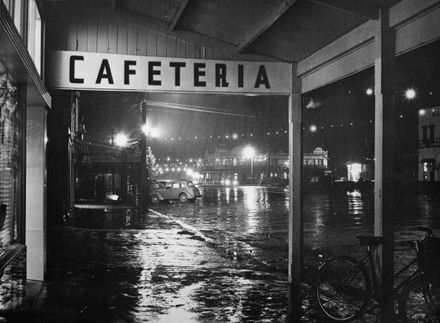 Kimbolton Rd looking SW 1953 : 20-6