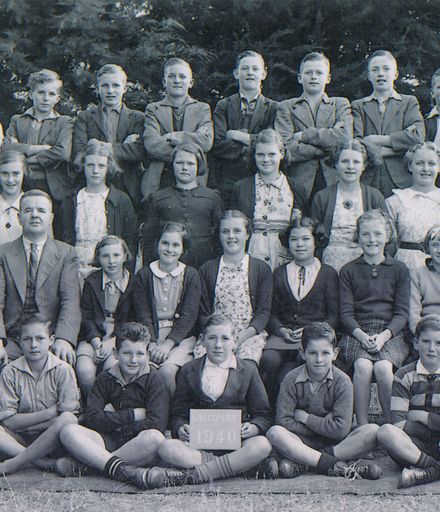 Page 2: Halcombe School 1940
