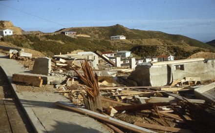 Scouts building Ruapehu Lodge and Snow School
