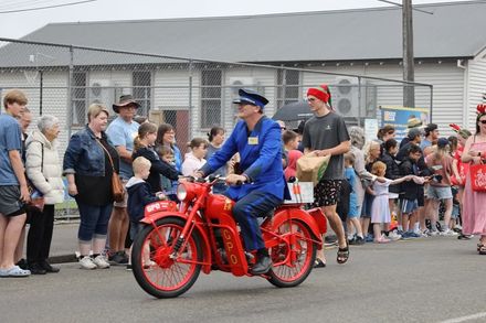 23rd Ashhurst Christmas Parade, 2024. - Resource cover image