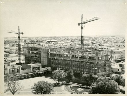 Construction of the Civic Administration Building
