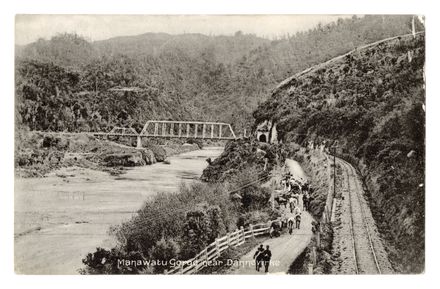 Postcard - Gorge near Dannevirke - Resource cover image