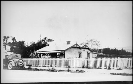 Ashhurst School House - Resource cover image