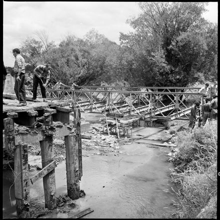 2018N_2017-20_MS000782 - Old Makes Way for the New