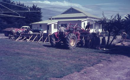 Unknown construction, likely by B. C. Malcolm and Sons Ltd