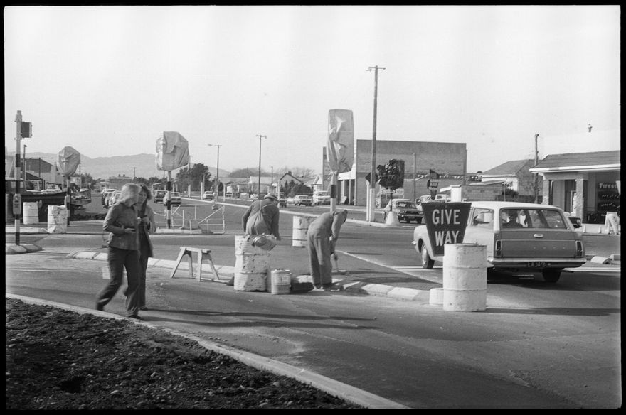 "More Traffic Lights in City"