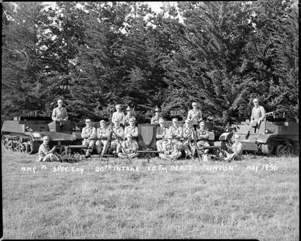 Medium Machine Gun Platoon, Special Company, 20th Intake, Central District Training Depot, Linton - Resource cover image