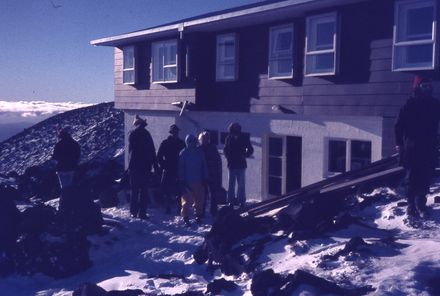 Scouts building Ruapehu Lodge and Snow School