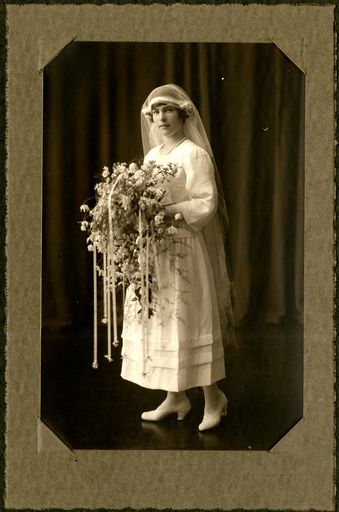 Kate "Kitty" Emily Rosse Buchanan in wedding dress for marriage to Cuthbert Blenkiron Peart - Resource cover image