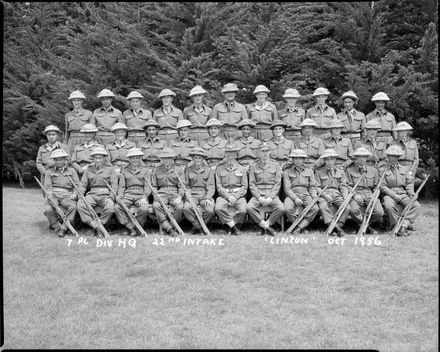 7th Platoon, Divisional Headquarters, 22nd Intake, Central District Training Depot, Linton - Resource cover image