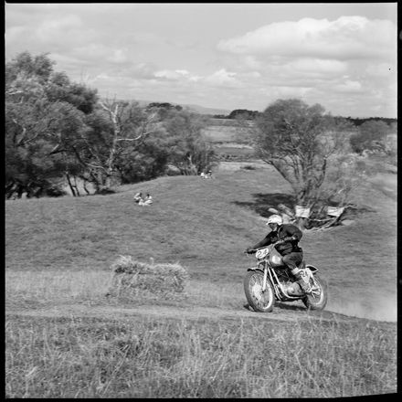 2018N_2017-20_MS001035a - Guild Leaf international moto-cross series at Woodville
